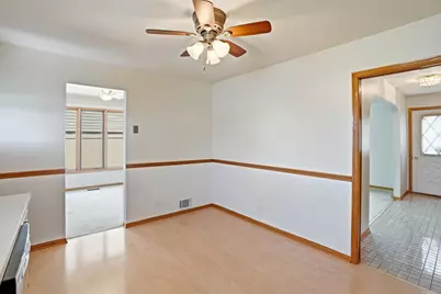 14804 Le Claire Avenue, Midlothian, IL 60445 - Photo 10