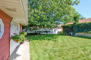 2844 W 100th Pl, Evergreen Park, IL 60805 - Photo 22