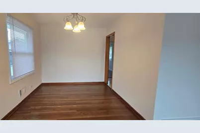 8607 N Osceola Avenue, Niles, IL 60714 - Photo 14