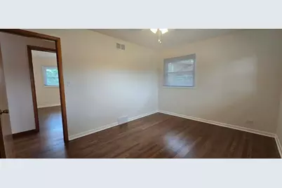 8607 N Osceola Avenue, Niles, IL 60714 - Photo 16