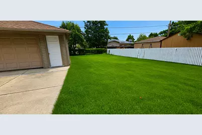 8607 N Osceola Avenue, Niles, IL 60714 - Photo 30