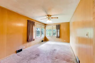 1015 Sherwood Drive, Prospect Heights, IL 60070 - Photo 8