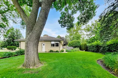1015 Sherwood Drive, Prospect Heights, IL 60070 - Photo 16