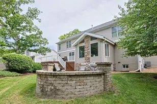 5686 Angouleme Ln, Hoffman Estates, IL 60192 - Photo 52