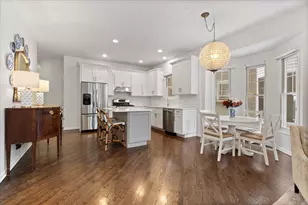 1310 W Fletcher St, Chicago, IL 60657 - Photo 6