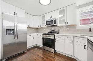 819 E 98th Pl, Chicago, IL 60628 - Photo 14