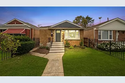 819 E 98th Place, Chicago, IL 60628 - Photo 1