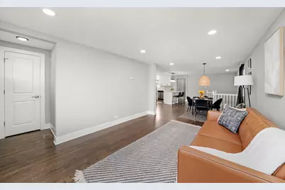 819 E 98th Place, Chicago, IL 60628 - Photo 8