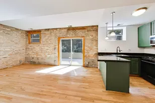 1229 W Greenleaf Ave, Chicago, IL 60626 - Photo 8