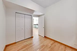 1229 W Greenleaf Ave, Chicago, IL 60626 - Photo 14