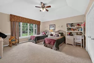 451 Courtney Cir, Sugar Grove, IL 60554 - Photo 46