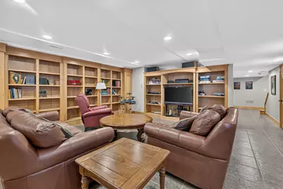 451 Courtney Circle, Sugar Grove, IL 60554 - Photo 68