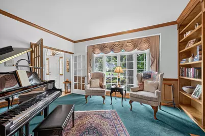 451 Courtney Circle, Sugar Grove, IL 60554 - Photo 8