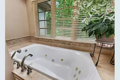 451 Courtney Circle, Sugar Grove, IL 60554 - Photo 46