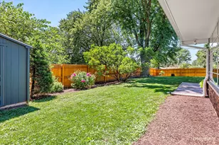 210 Briar Ln, North Aurora, IL 60542 - Photo 26