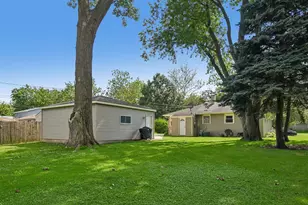 3002 Owl Dr, Rolling Meadows, IL 60008 - Photo 16