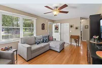 3002 Owl Drive, Rolling Meadows, IL 60008 - Photo 4