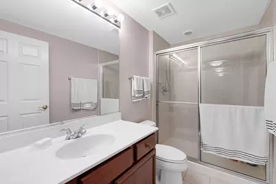 400 McDaniels Circle #405, Clarendon Hills, IL 60514 - Photo 18