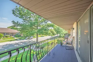 8252 Ashley Ln, Tinley Park, IL 60477 - Photo 12
