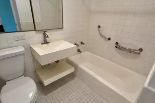 4250 N Marine Dr, Chicago, IL 60613 - Photo 16