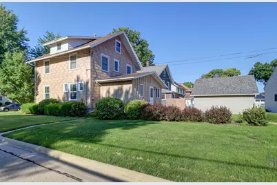 302 W 13th Street, Sterling, IL 61081 - Photo 40