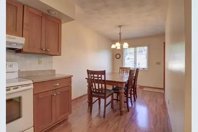 302 W 13th Street, Sterling, IL 61081 - Photo 16