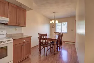 302 W 13th St, Sterling, IL 61081 - Photo 16