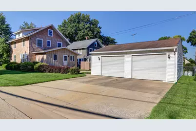 302 W 13th Street, Sterling, IL 61081 - Photo 2