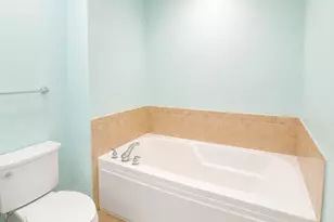 8828 Niles Center Rd, Skokie, IL 60077 - Photo 12