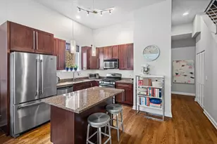 2623 W Evergreen Ave, Chicago, IL 60622 - Photo 6