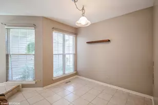 707 Clover Hill Ct, Elk Grove Village, IL 60007 - Photo 10