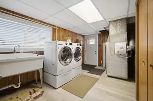 [Address not provided], Morton Grove, IL 60053 - Photo 26