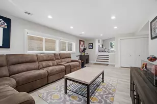 [Address not provided], Morton Grove, IL 60053 - Photo 22