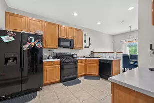 949 Tanager Ct, Glen Ellyn, IL 60137 - Photo 10