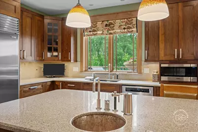 39W973 Crosscreek Lane, Saint Charles, IL 60175 - Photo 16