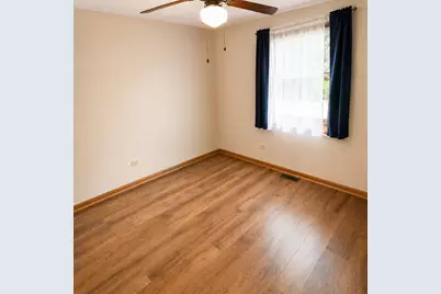 1323 Buell Avenue #B, Joliet, IL 60435 - Photo 10