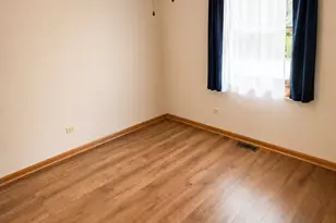 1323 Buell Ave, Joliet, IL 60435 - Photo 10