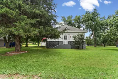 1005 W 7th Street, Centralia, IL 62801 - Photo 2