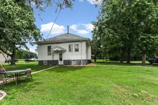 1005 W 7th St, Centralia, IL 62801 - Photo 10