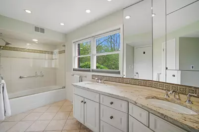 880 Hiawatha Lane, Riverwoods, IL 60015 - Photo 36