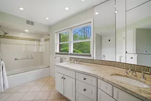 880 Hiawatha Ln, Riverwoods, IL 60015 - Photo 36
