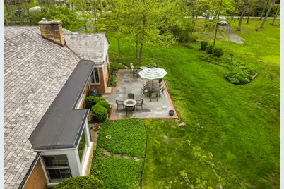 880 Hiawatha Lane, Riverwoods, IL 60015 - Photo 12