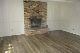 810 Centennial Dr, Champaign, IL 61821 - Photo 4