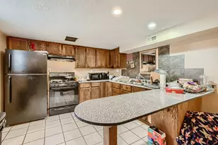 9043 Skokie Blvd, Skokie, IL 60077 - Photo 6