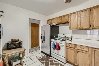 9043 Skokie Boulevard, Skokie, IL 60077 - Photo 12