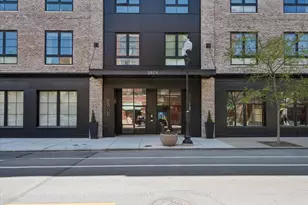 3808 N Lincoln Ave, Chicago, IL 60613 - Photo 2