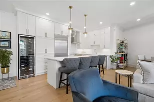 3808 N Lincoln Ave, Chicago, IL 60613 - Photo 12