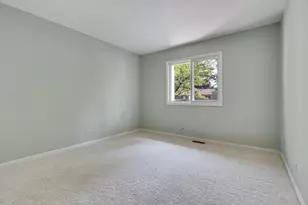 834 Swallow St, Deerfield, IL 60015 - Photo 24