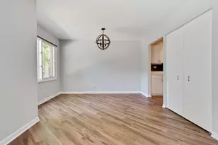 834 Swallow St, Deerfield, IL 60015 - Photo 10