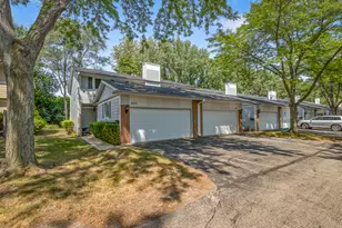 834 Swallow St, Deerfield, IL 60015 - Photo 4